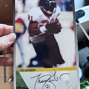 Hand Signed in 2016 TIKI BARBER Autographed Football Player Photo Like New